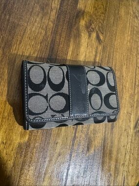 Coach Black Leather Trifold Wallet with ID Window